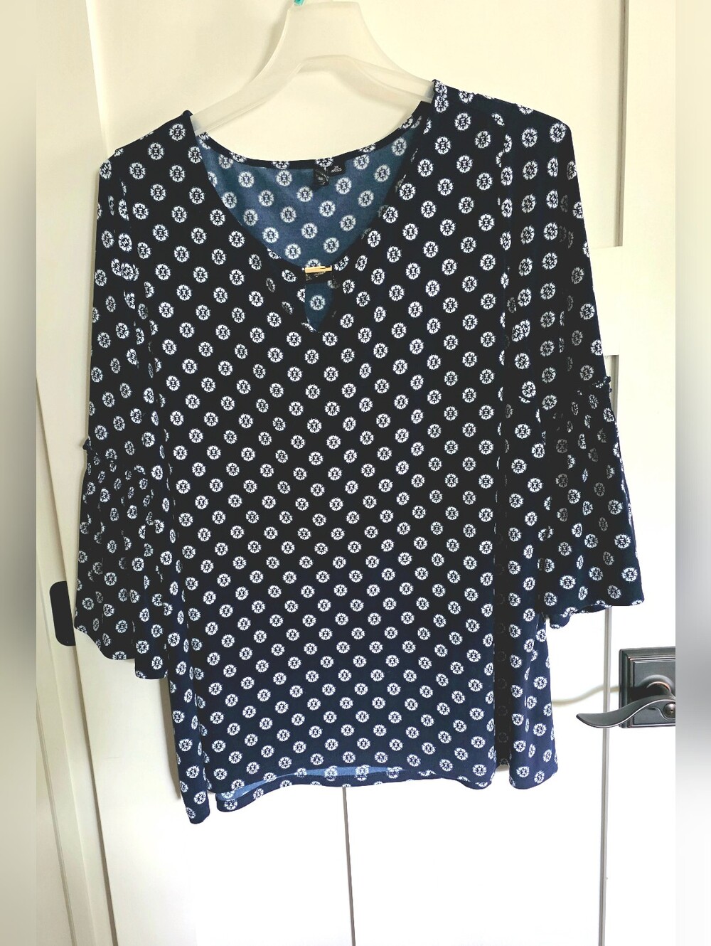 New Directions - Curvy- Navy Blue Floral Dot V‑Neck Blouse- Size 2X